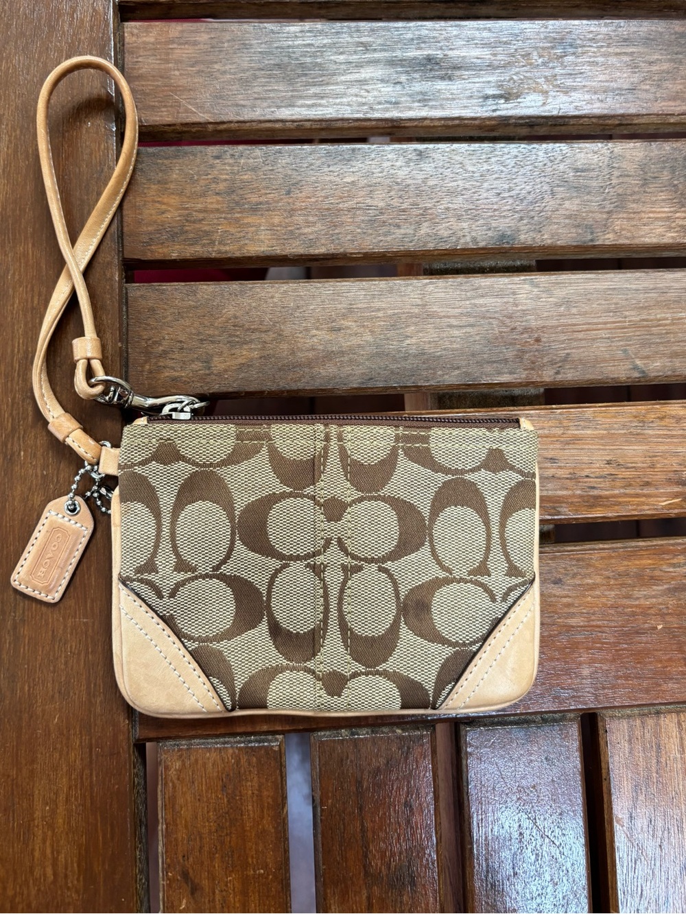 Coach Corner Zip Wristlet in Signature Canvas, Excellent Condition